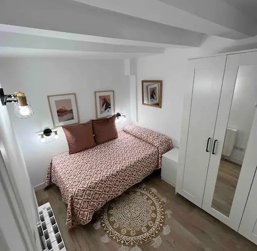 Apartman Gurea Casco Viejo Con Opcion A Parking *